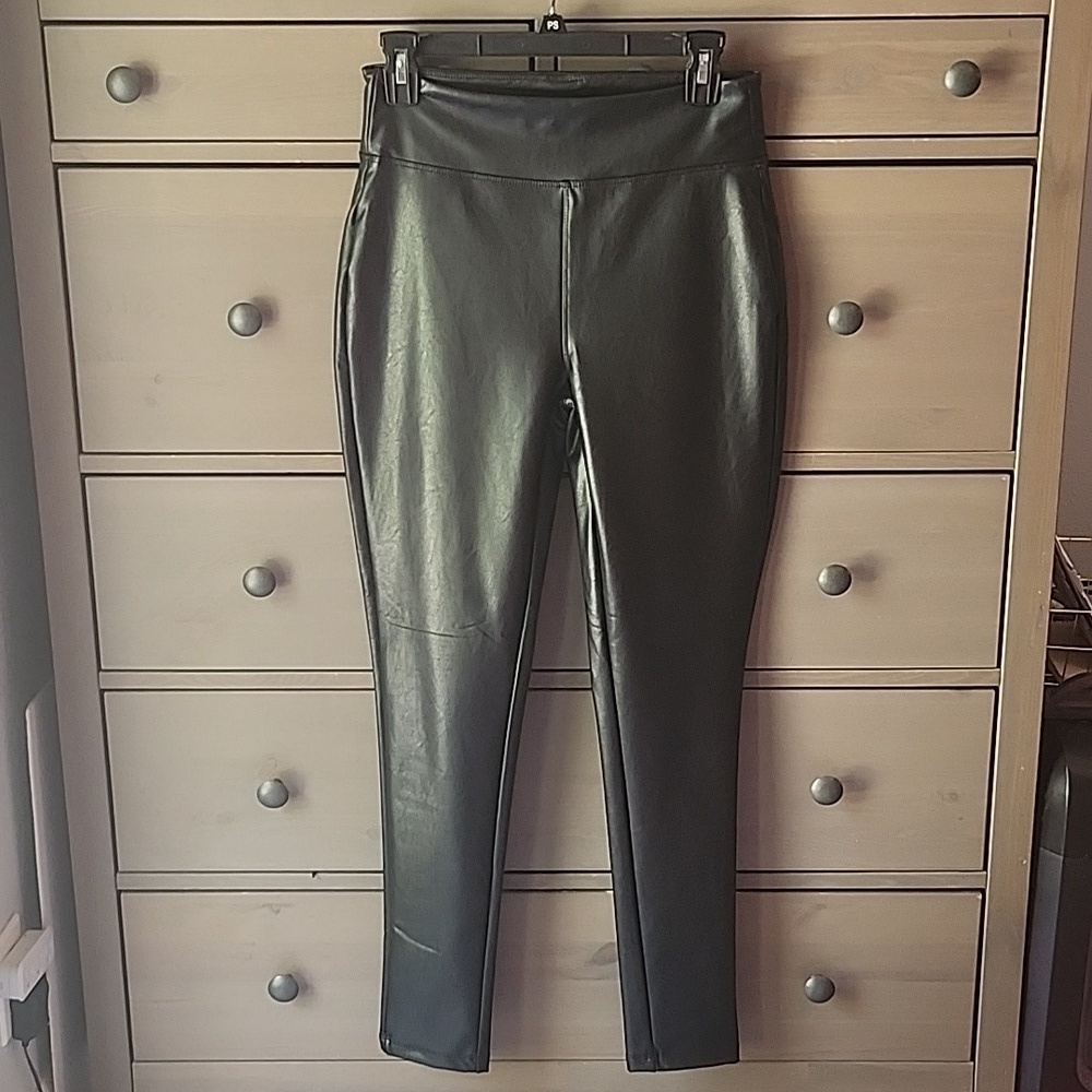 BBJ SUPER STRETCH VEGAN LEATHER LEGGINGS SIZE MEDIUM